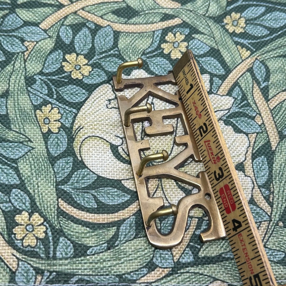 Vintage Brass Key Hook Cottagecore Wall Mount Gold Tone India 4 Hooks - Picture 10 of 11